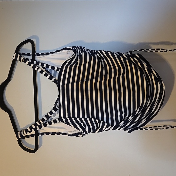 Lands' End White and Navy Striped Top (B1) - Picture 2 of 3